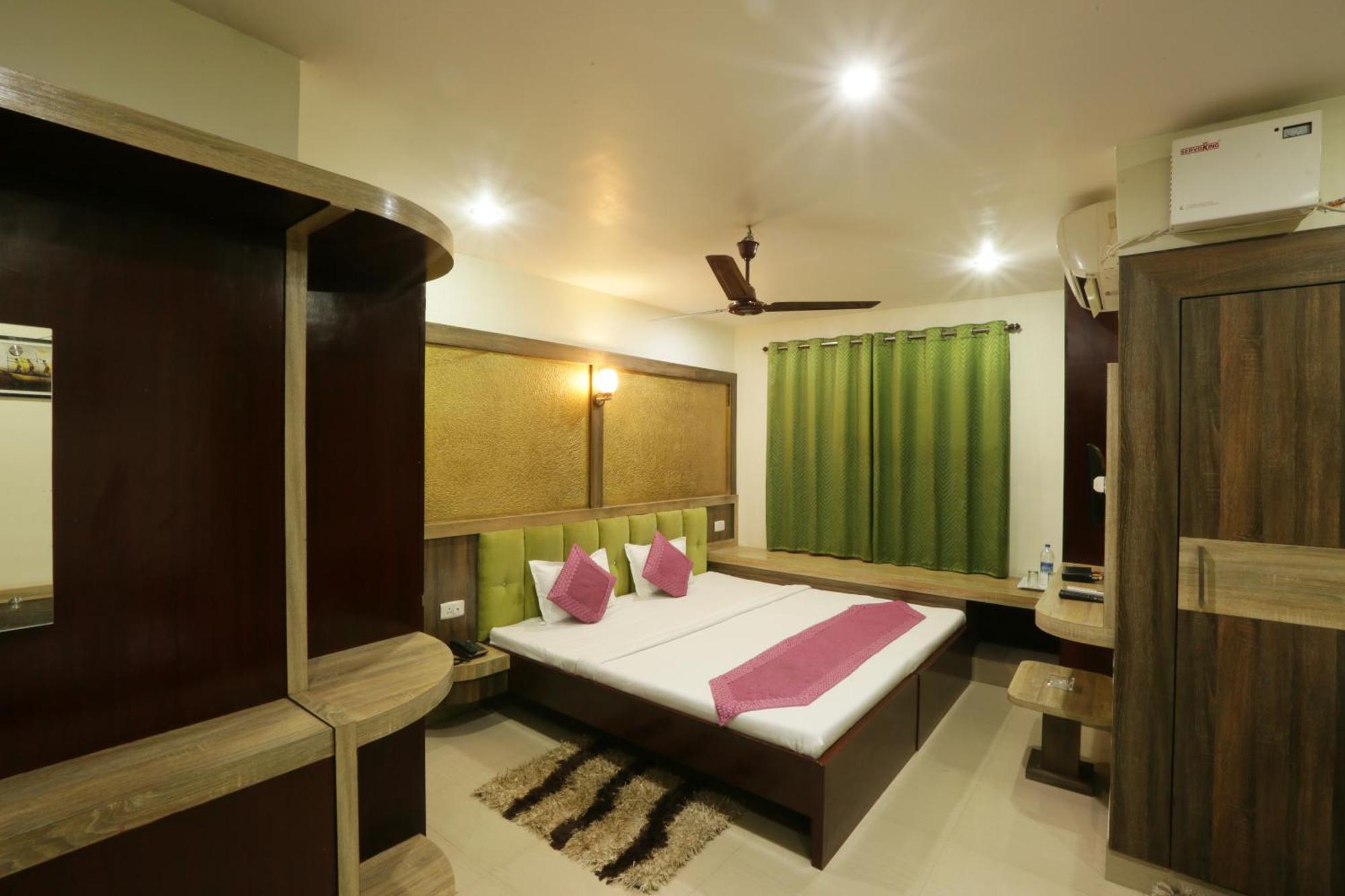 Hotel Dream City กูวาฮาติ ภายนอก รูปภาพ